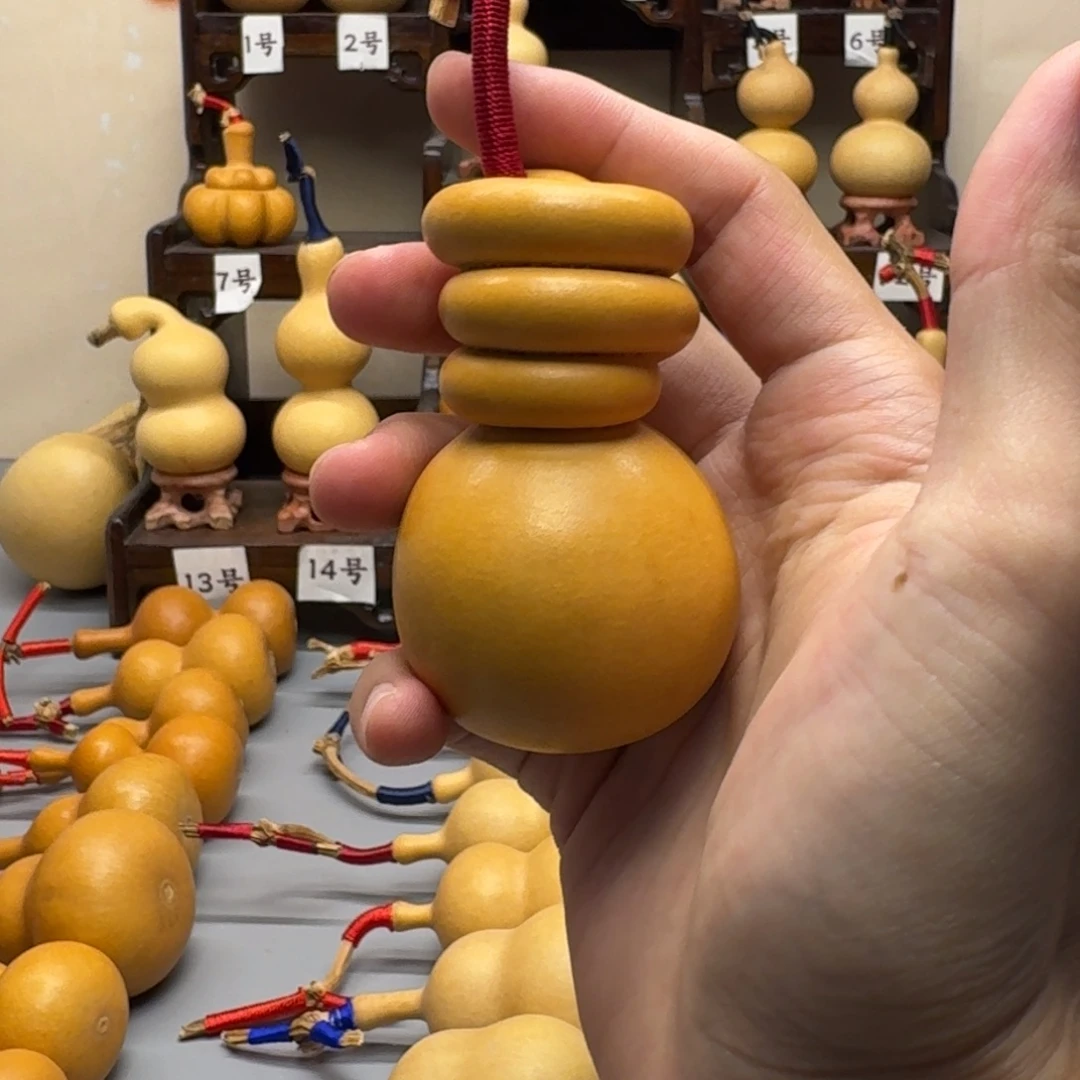 ***⠀一壶三层 挽结葫芦