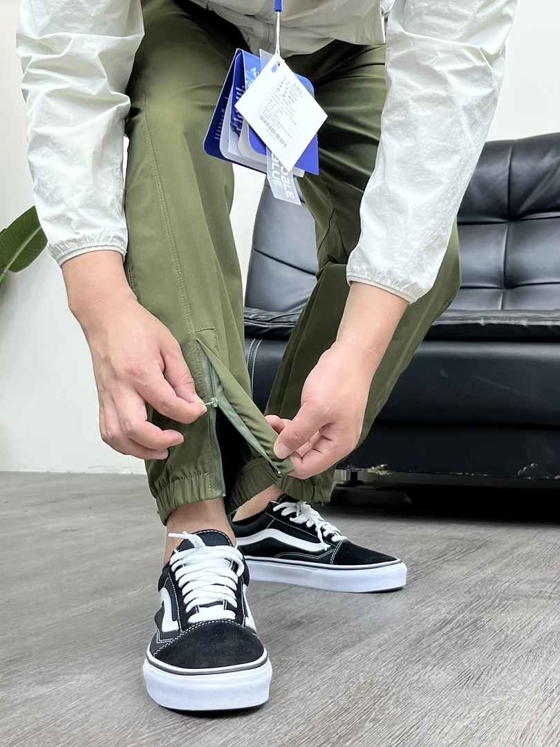 太受欢迎了吧 日式休闲裤 修饰腿型 轻薄微锥小直筒长裤