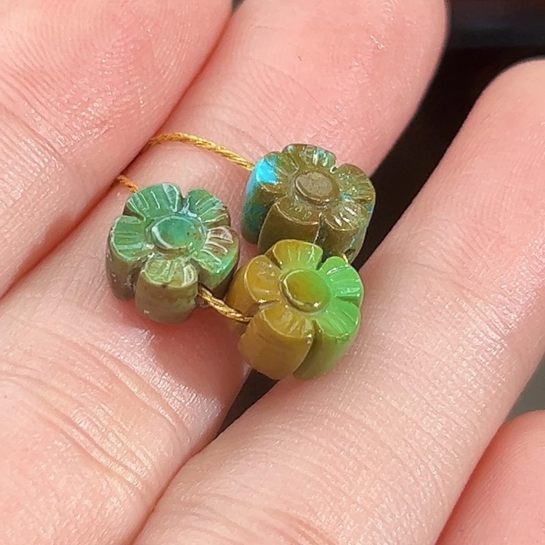 绿松石未镶嵌珠宝奇石