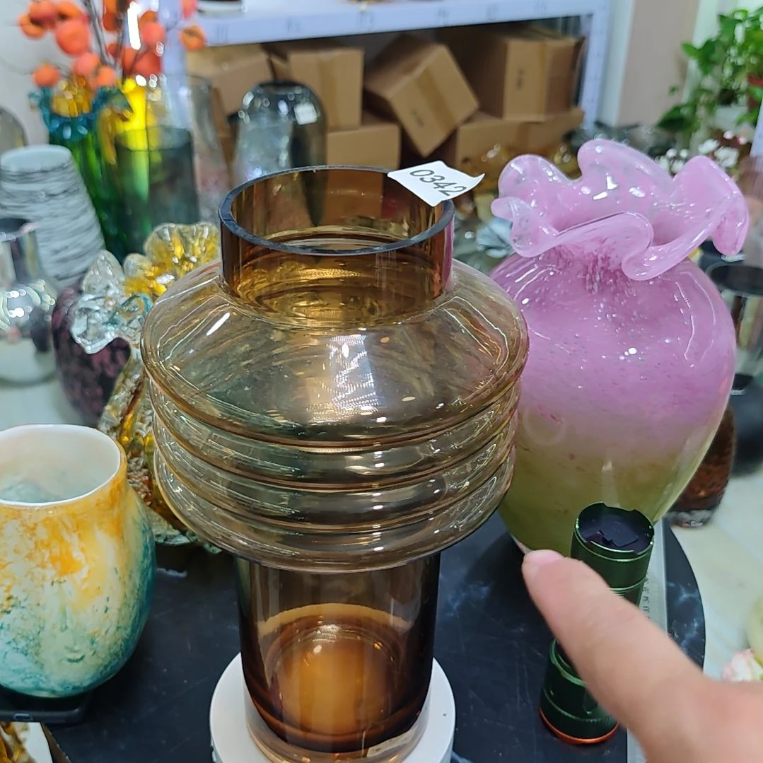 高33口9琉璃造型花瓶