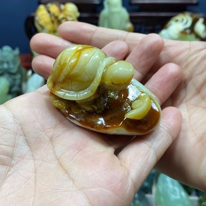 未镶嵌蛇纹石玉珠宝奇石