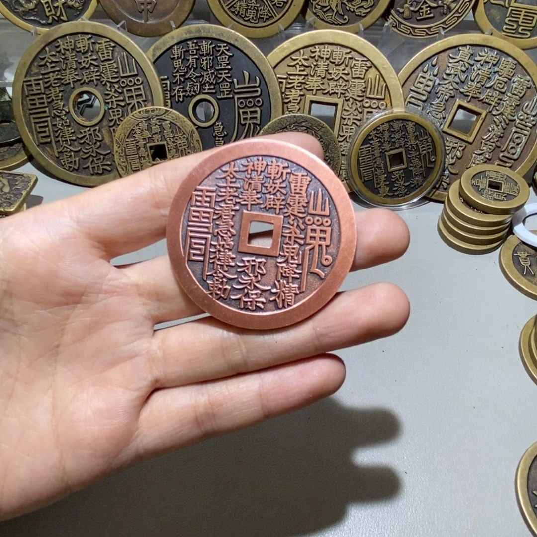 红***枫铜现代工艺品花钱