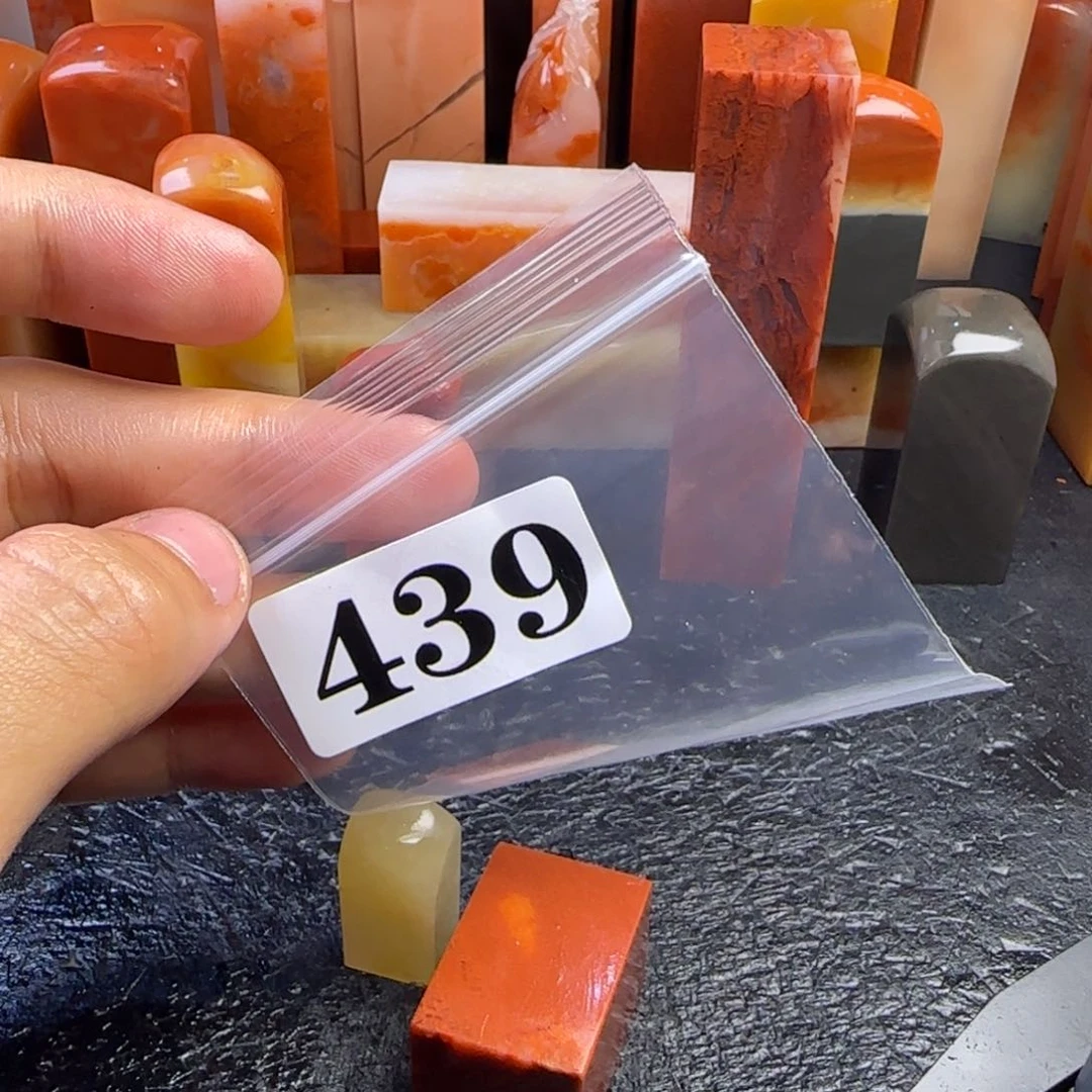 老挝石Y*轩kkllkkkkkkkm