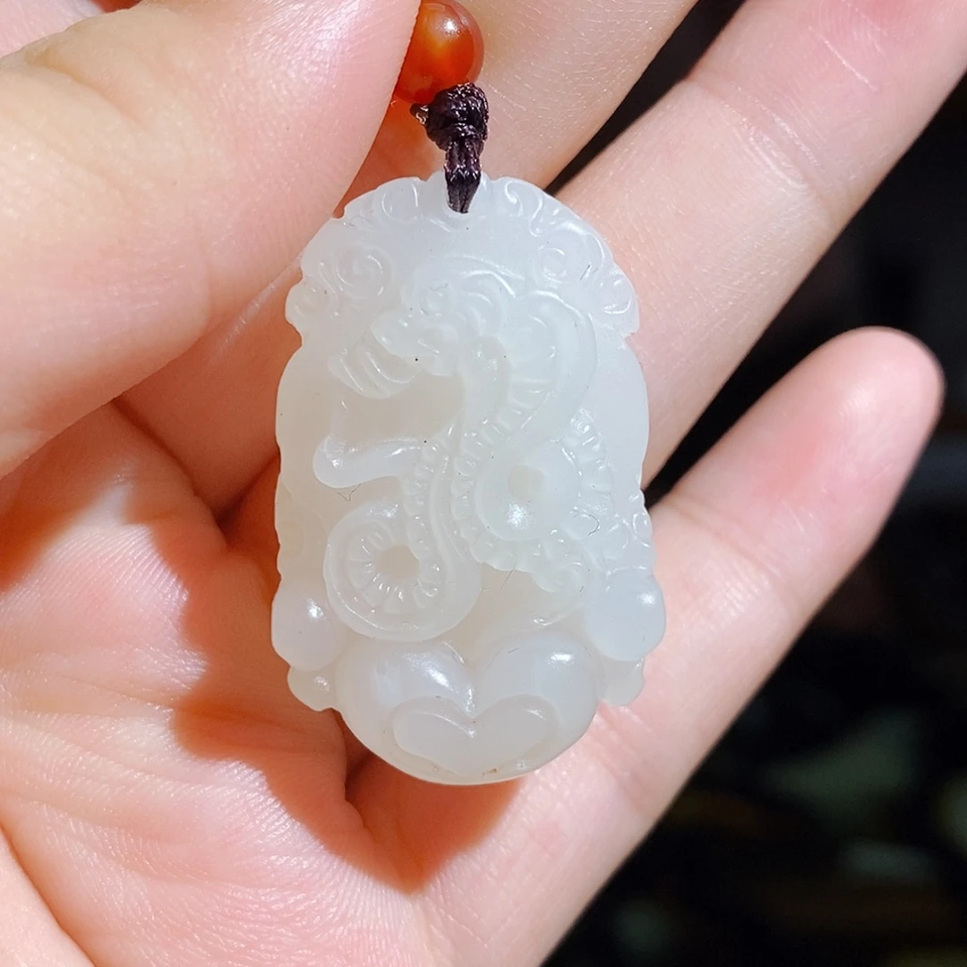 颈饰未镶嵌和田玉