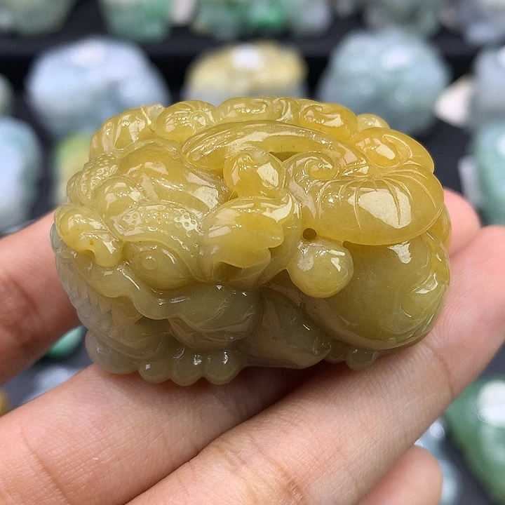 翡翠未镶嵌颈饰天然缅甸翡翠