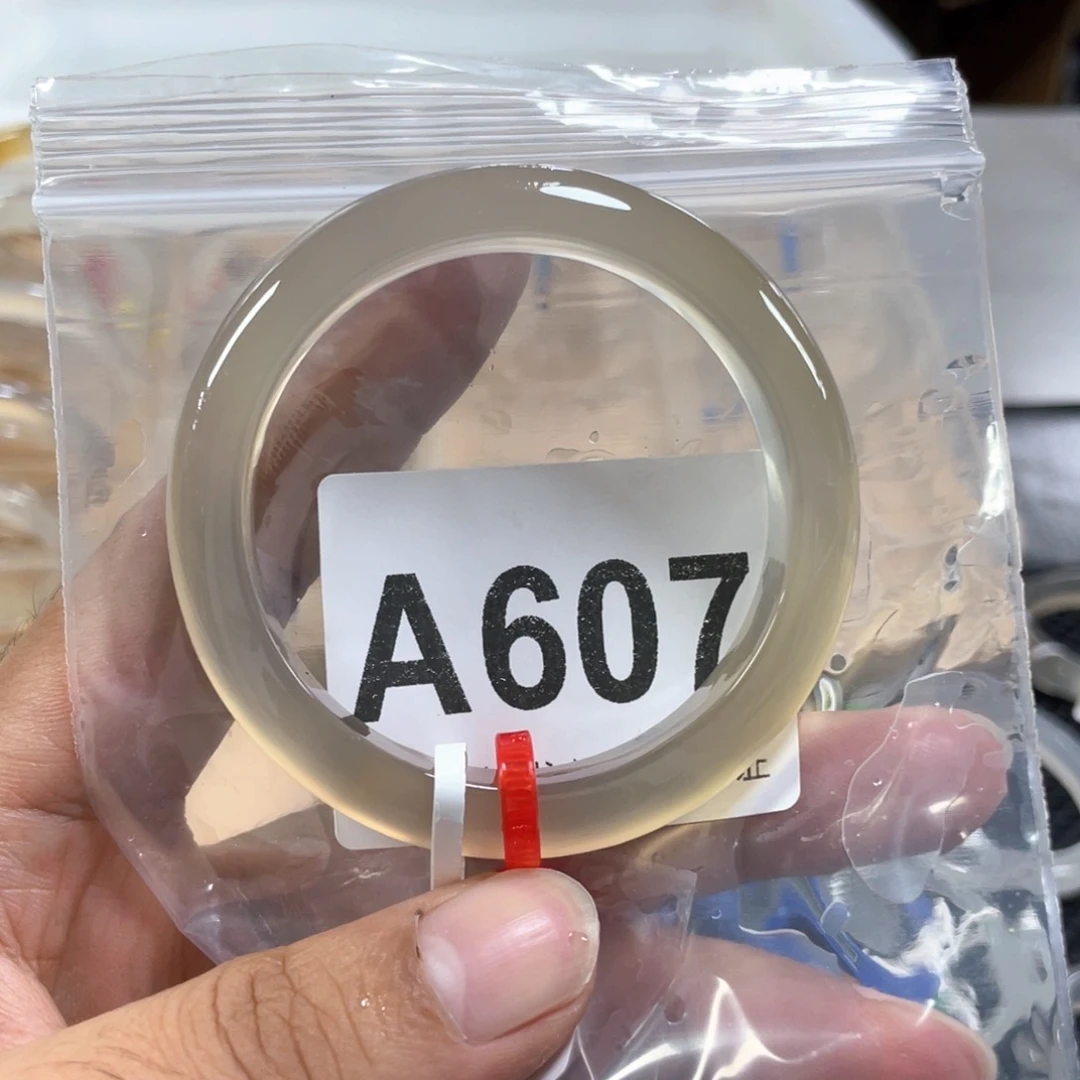 手镯玛瑙/玉髓未镶嵌掉***星54