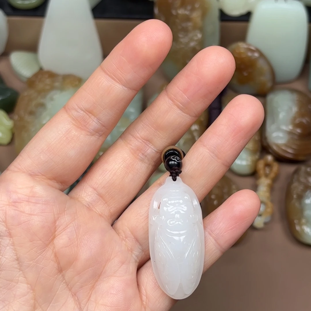 颈饰未镶嵌和田玉