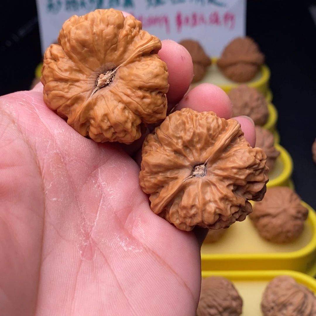 吊坠桃核蛤蟆头尺寸39
