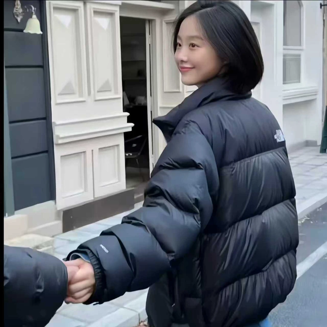 蓬宽松加厚刺绣保暖户外连帽羽绒外套