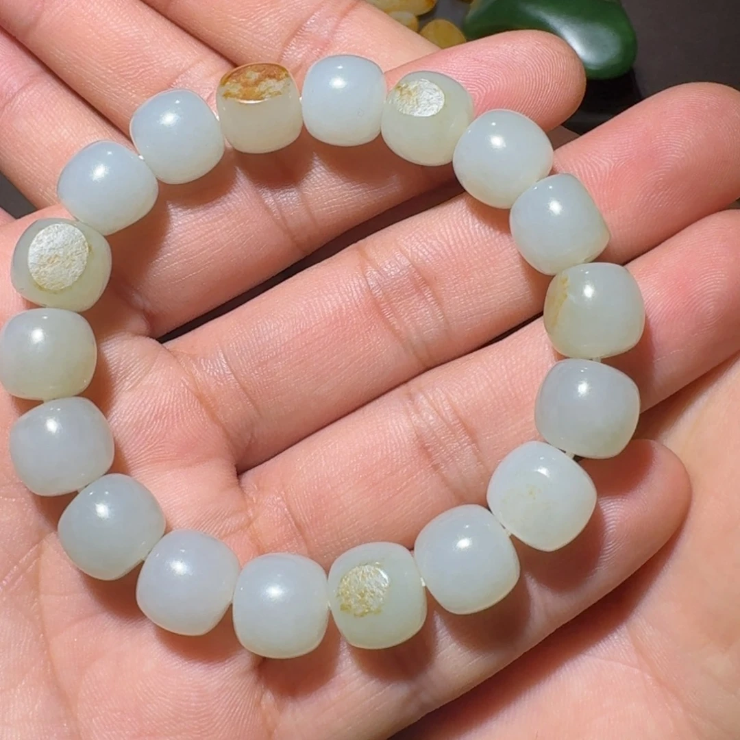 游***X和田玉未镶嵌颈饰