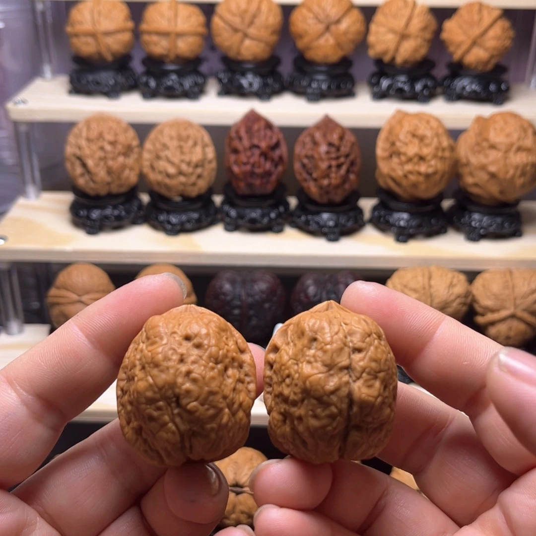 文玩核桃吊坠44w玉龙开背蟾38尺