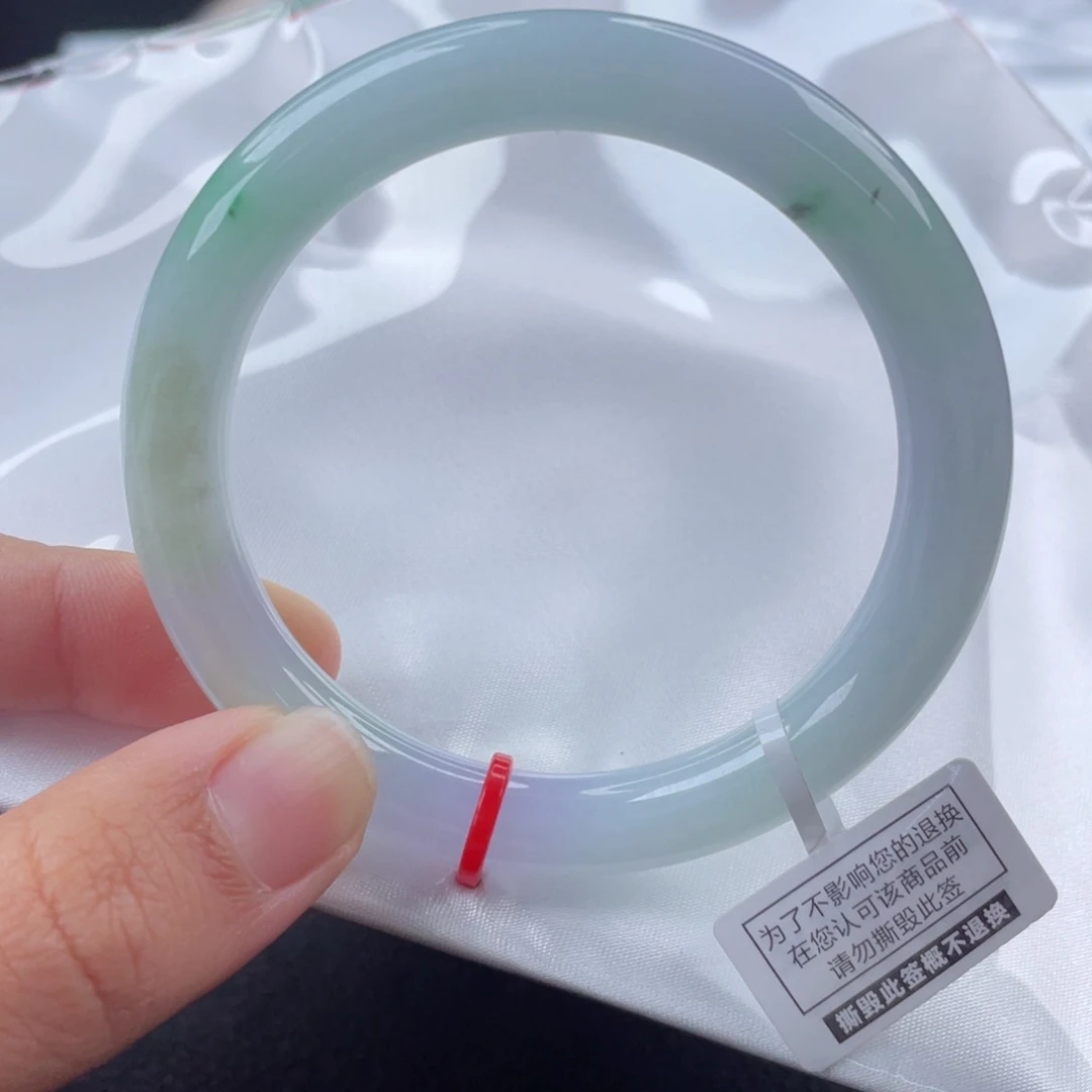 翡翠手镯（圆镯）未镶嵌52-53圈