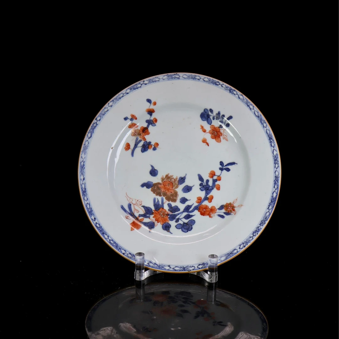 12. 清早期青花矾红描金牡丹花卉纹盘