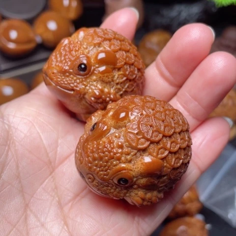 【闪购商品】手串/手链橄榄核37左右金币金蝉手球