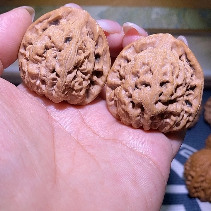 文玩核桃把件41野生火麒麟