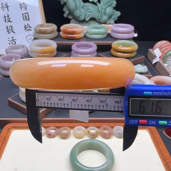 石英岩玉未镶嵌手镯