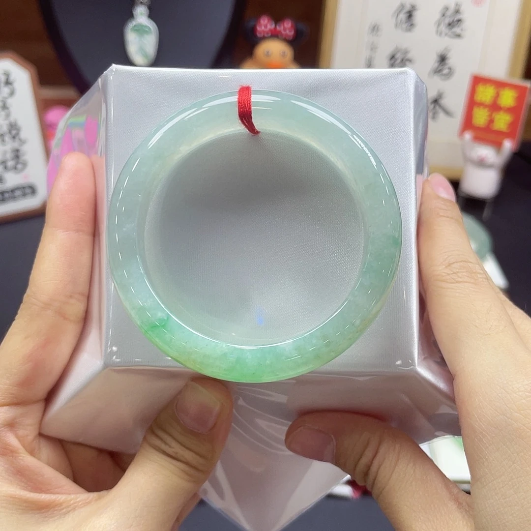 未镶嵌手镯翡翠53 号