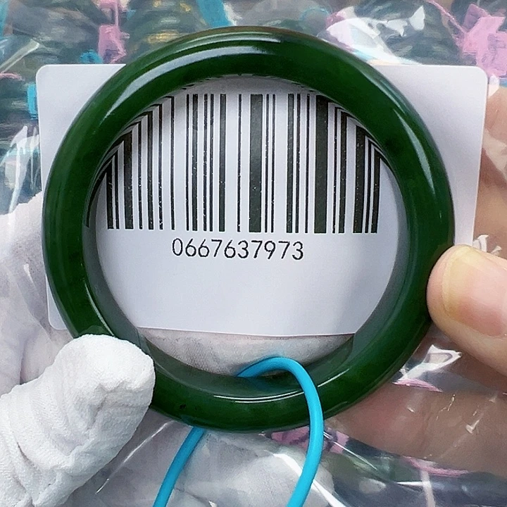 和田玉未镶嵌手镯包容55