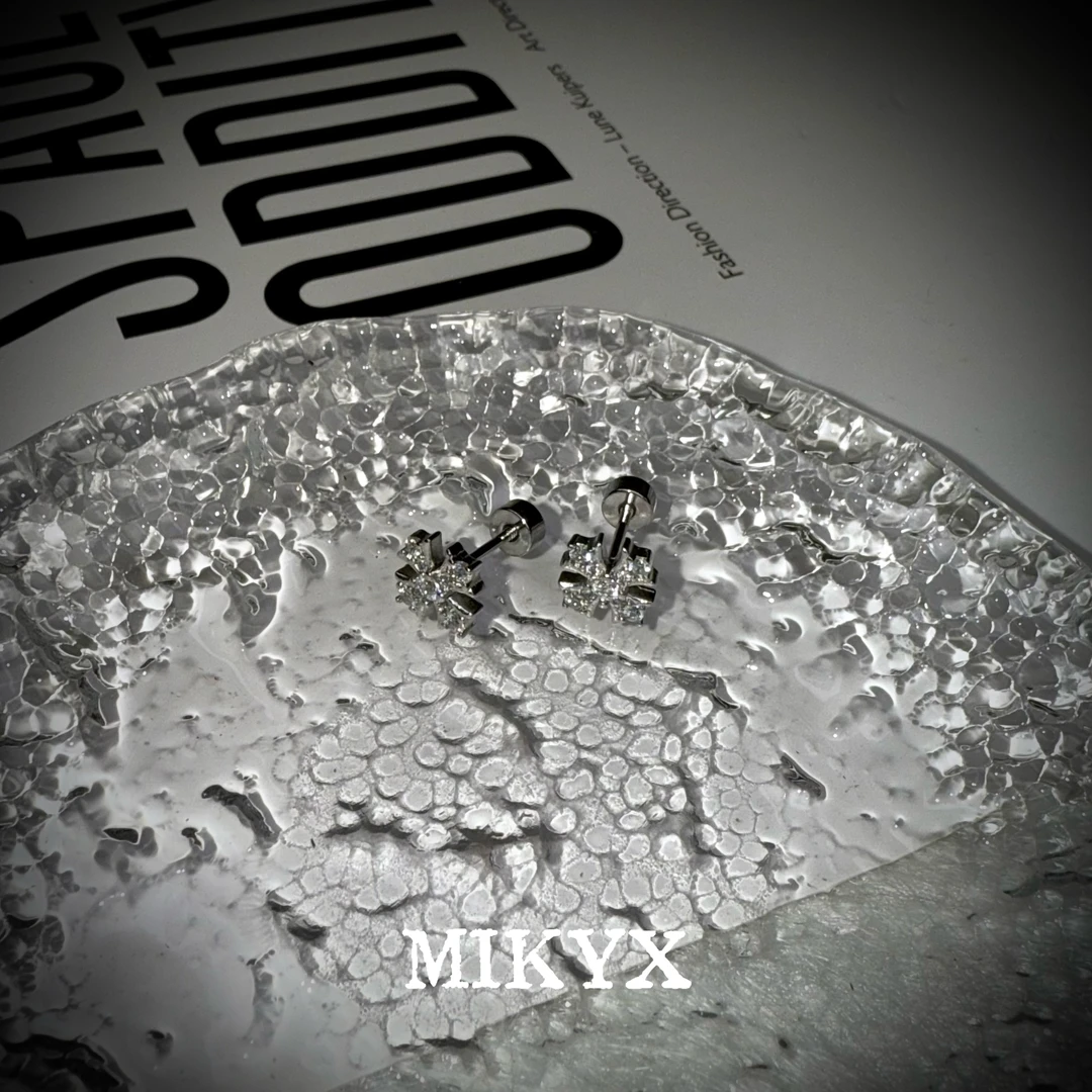 mikyx 铜合金合成锆石耳饰 雪花十字克克镶嵌耳钉A719