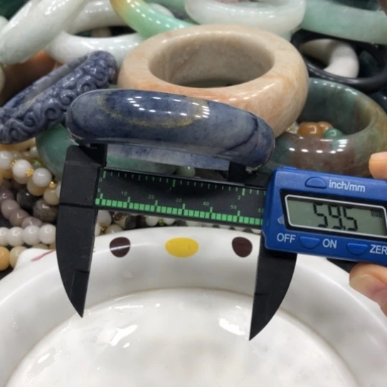 未镶嵌石英质玉珠宝半成品20