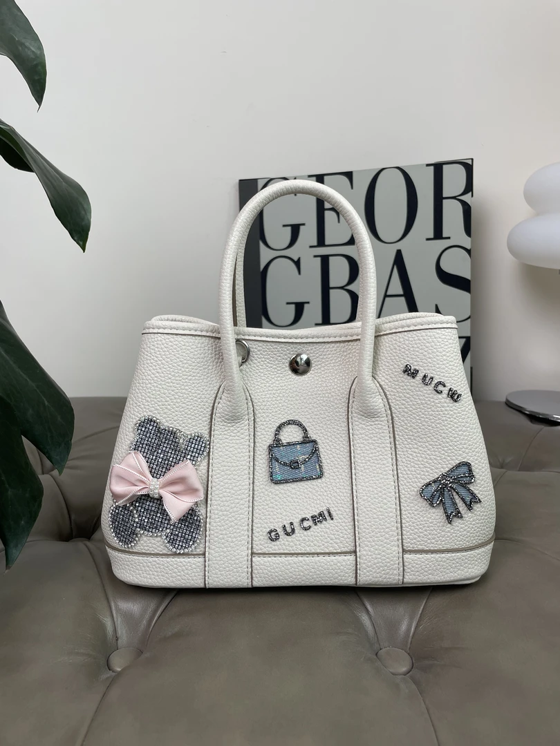 2025原创设计花园包时尚百搭手提包休闲通勤单肩包高级感斜挎女包