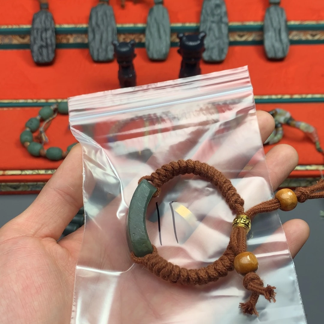 和田玉（糖玉）颈饰未镶嵌妃***.