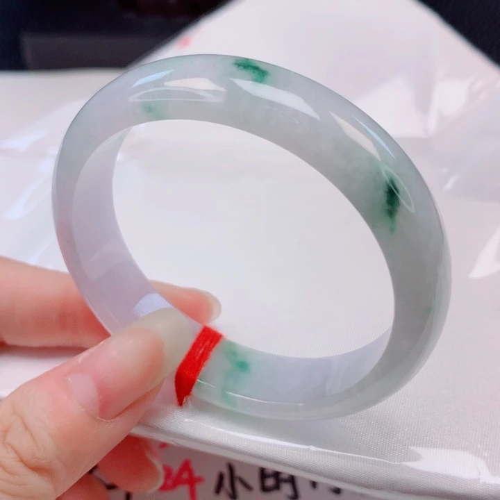 翡翠手镯（贵妃镯）未镶嵌