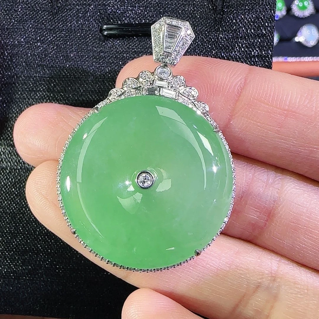 翡翠18K金镶嵌吊坠(不含链)