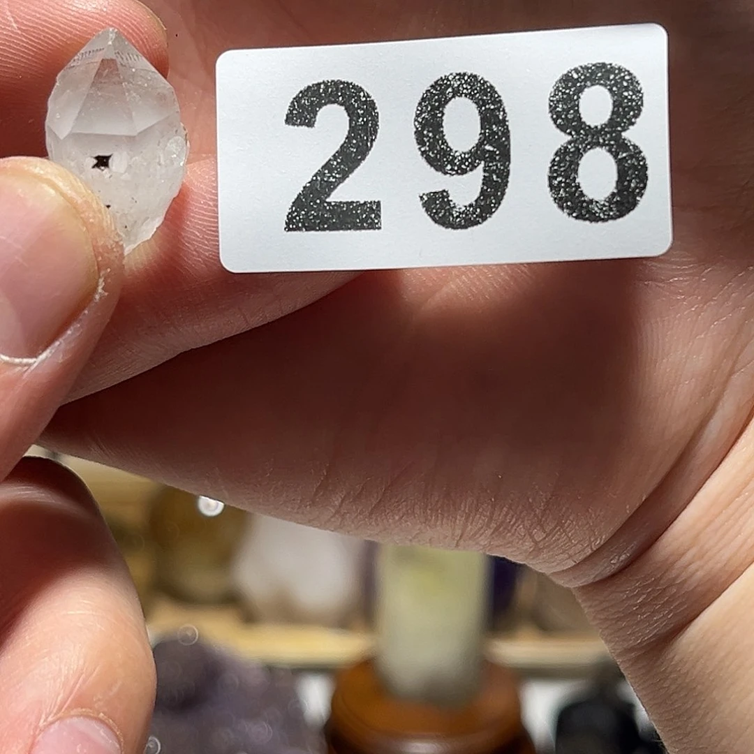 未镶嵌水晶大型摆件（非配饰）