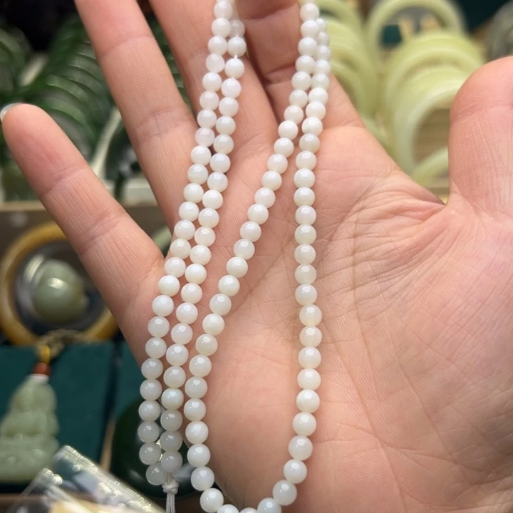 和田玉颈饰未镶嵌白玉卡5