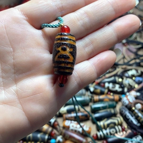 玛瑙/玉髓项圈未镶嵌