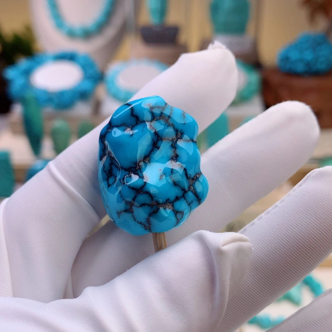 绿松石未镶嵌挂件