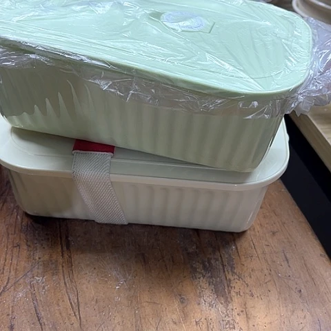 微瑕，不能明火，口径20厘米，高度6各一个