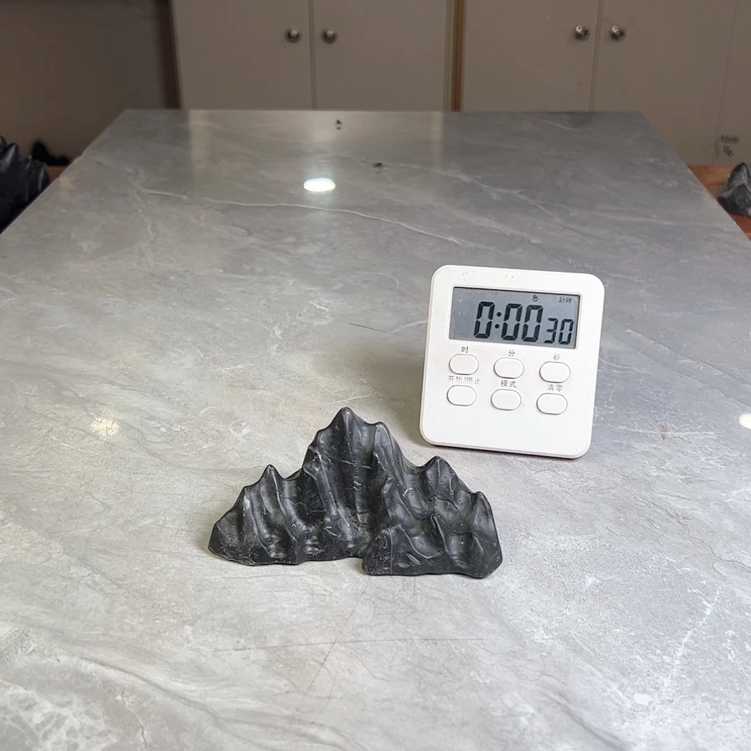 尿***天灵璧奇石博览会摆件