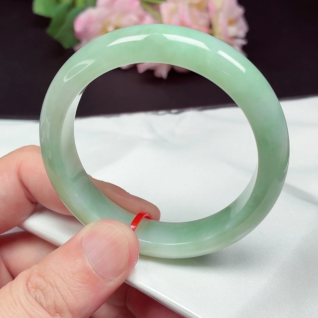 翡翠未镶嵌手镯55圈