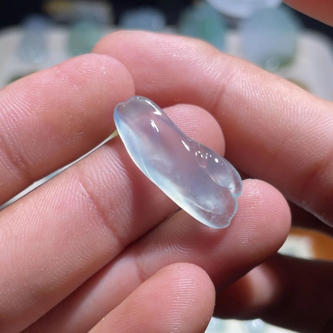 颈饰未镶嵌翡翠随形