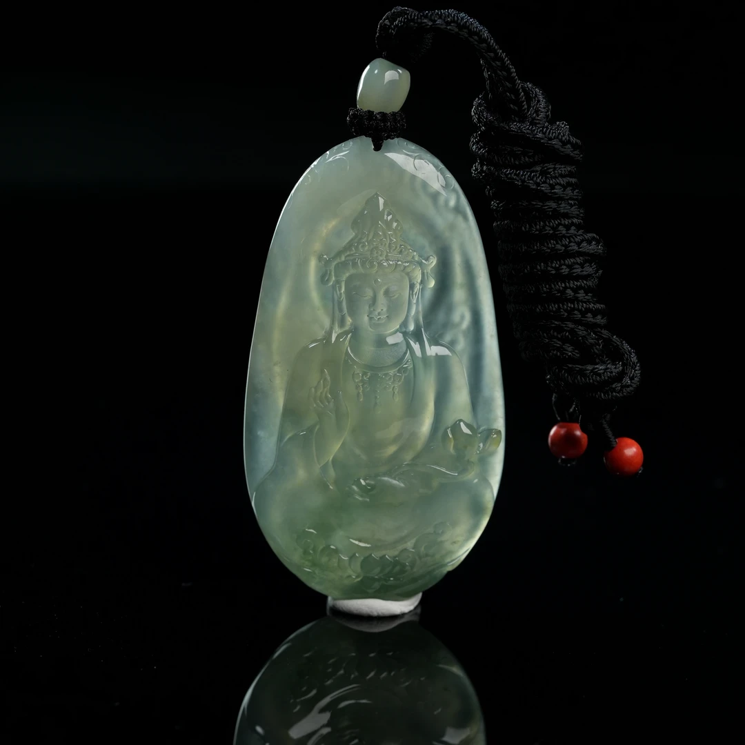 YQR049  莲花观音  翡翠挂件