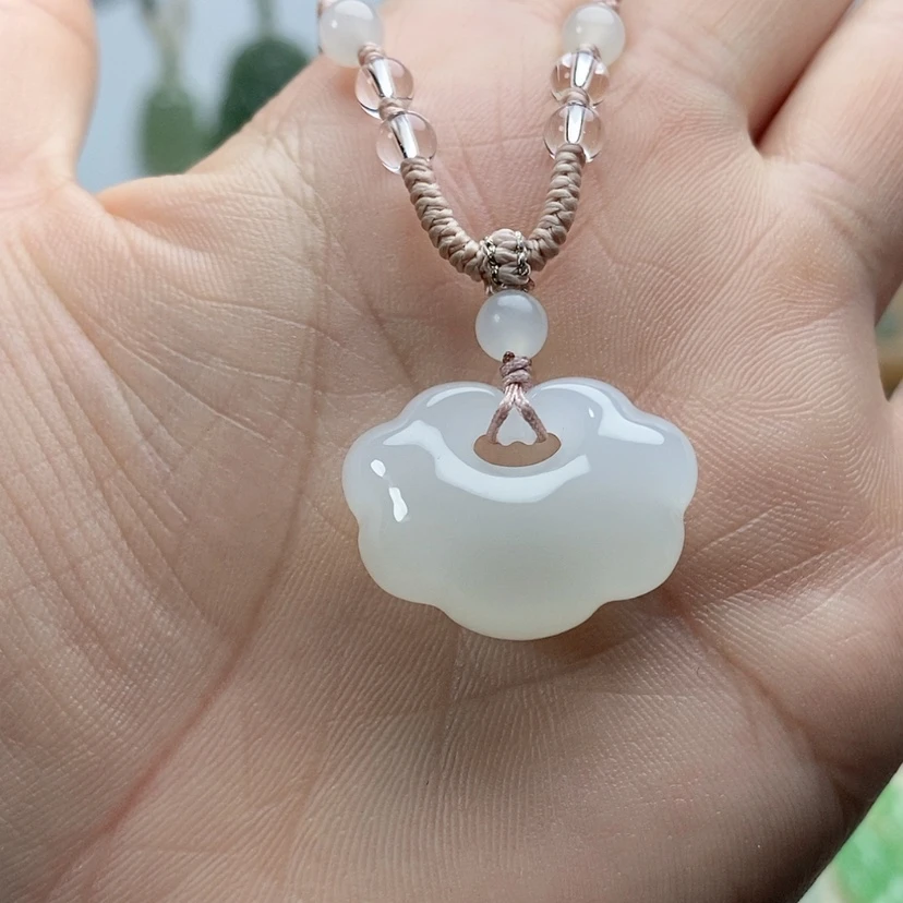 【闪购商品】颈饰未镶嵌和田玉以*-