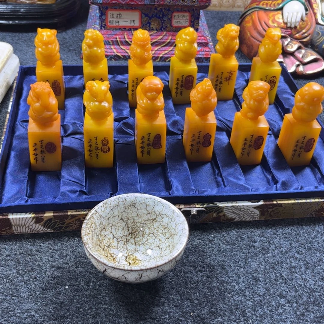 明***民精美手工制作瓷瓶