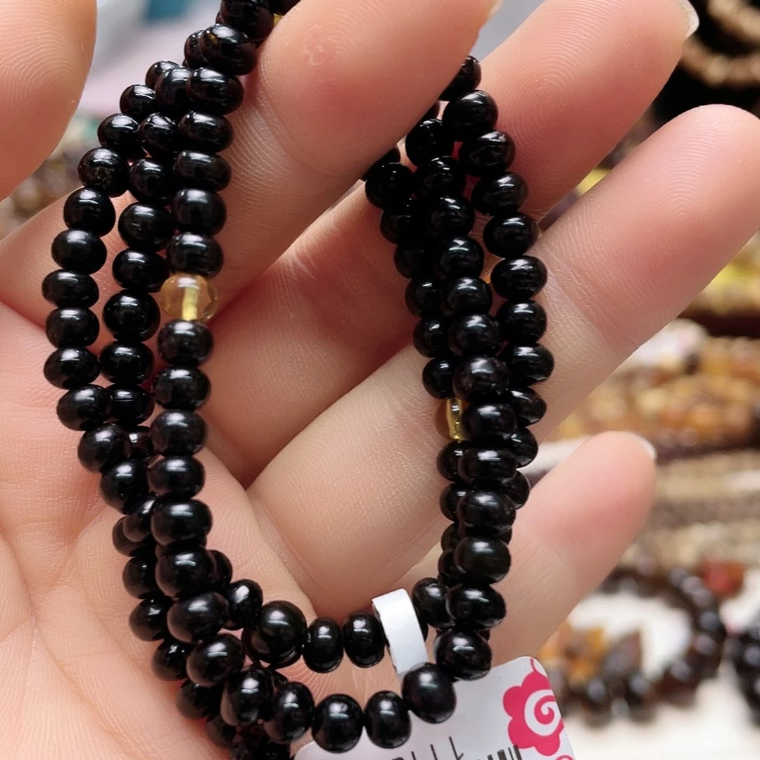 琥珀裸石未镶嵌五11132