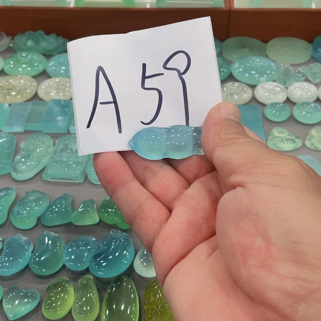 蛇纹石玉未镶嵌珠宝奇石倩*