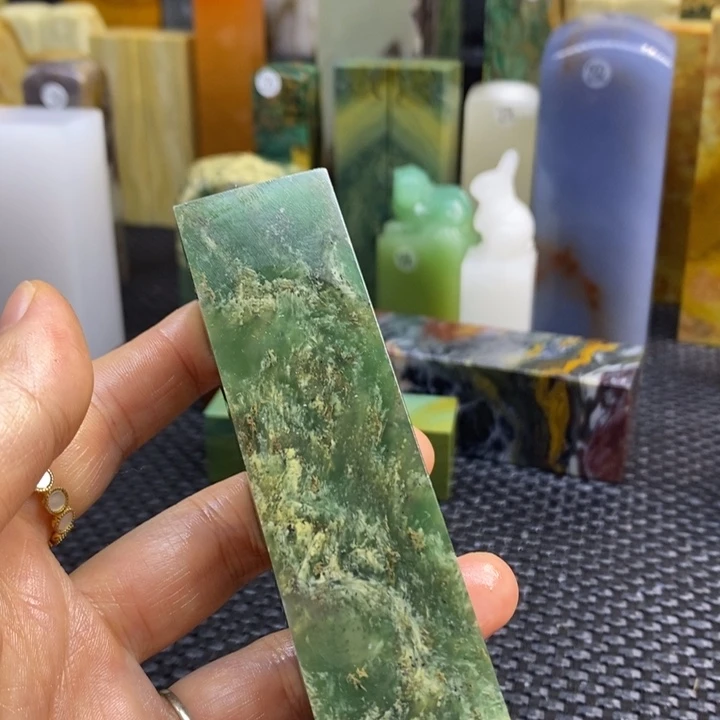 云南石祥**朵青田石印章石