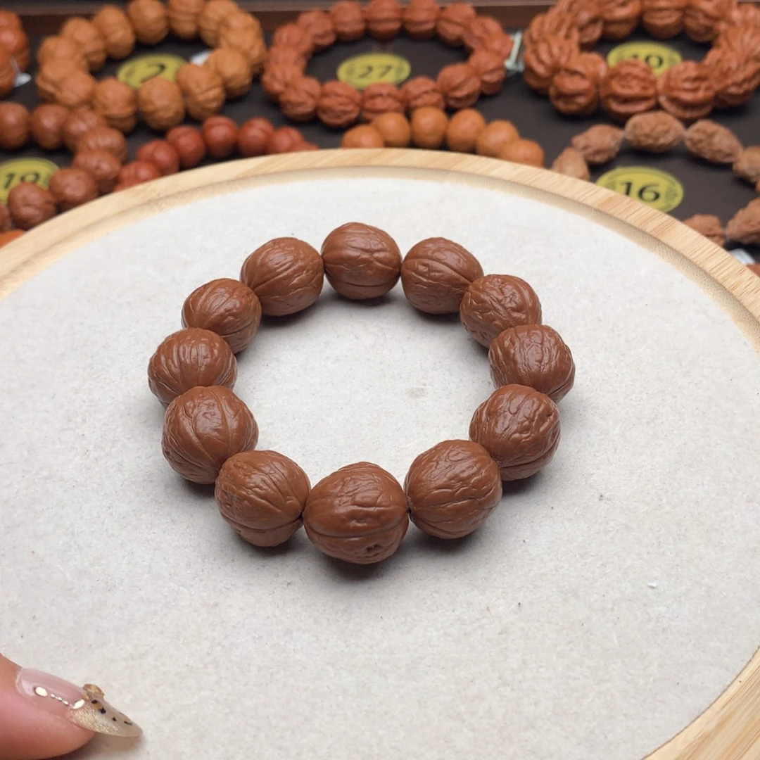 文玩核桃手串光头