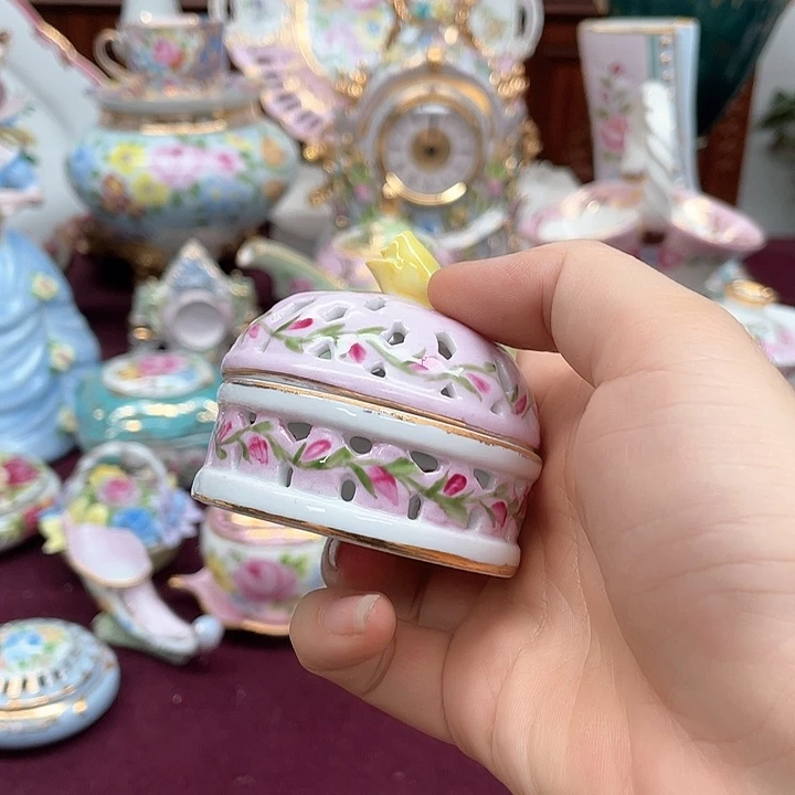 杯碟陶瓷摆件陶瓷