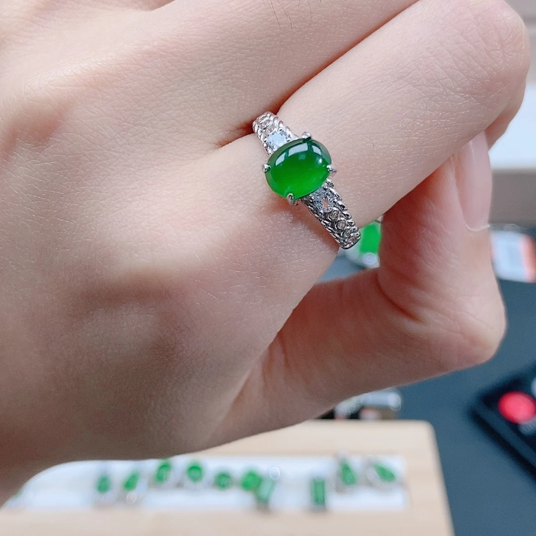 翡翠银S925镶嵌戒指天然翡翠