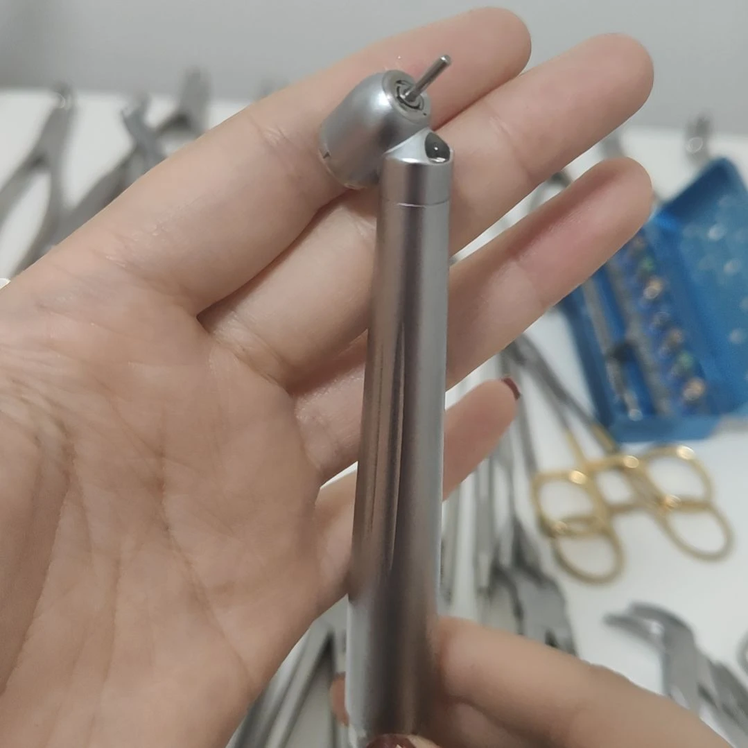 仰角带灯手机高速