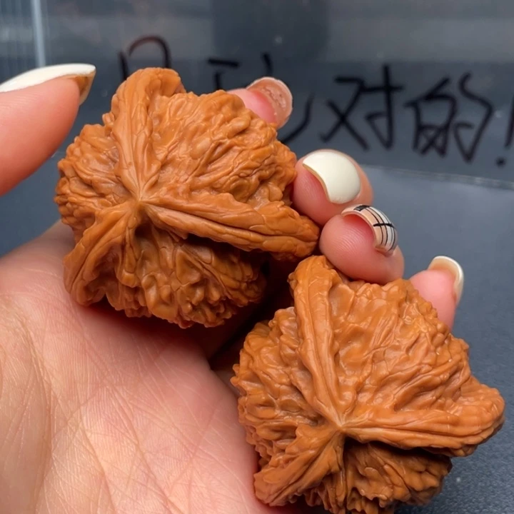 夏***吊坠文玩核桃白狮子