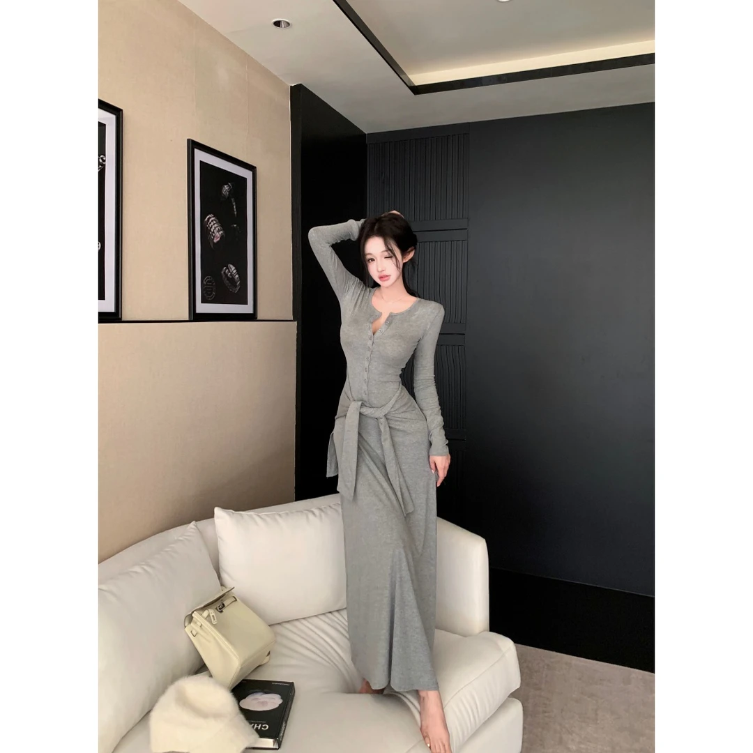 拼接假两件灰色长袖连衣裙女秋季绑带收腰裙子设计感修身包臀长裙