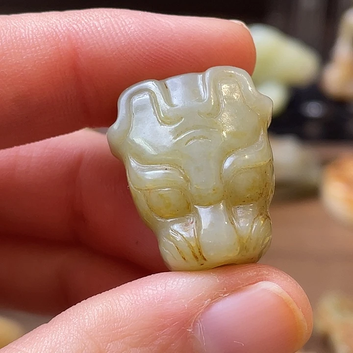 和田玉（糖玉）未镶嵌颈饰