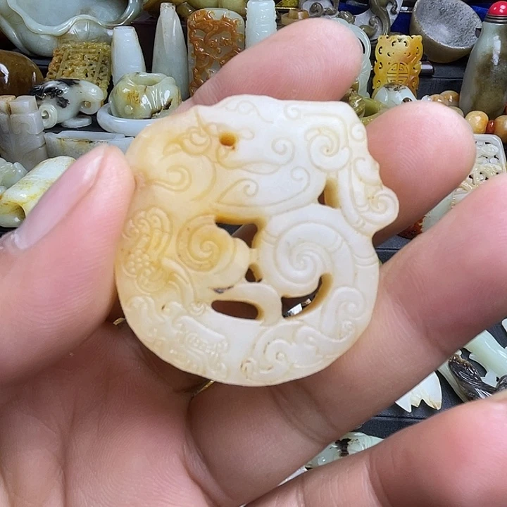 颈饰未镶嵌和田玉